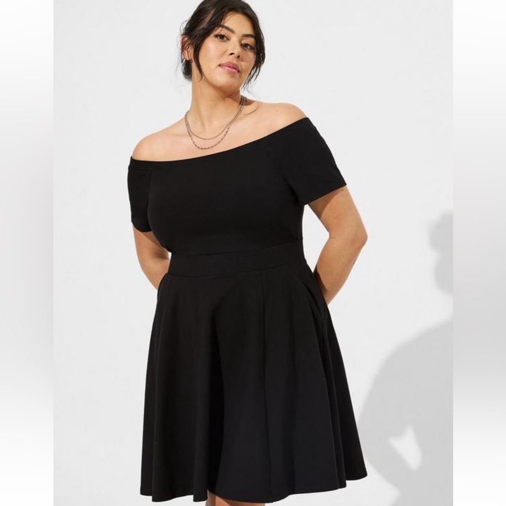 Mini skater Dress